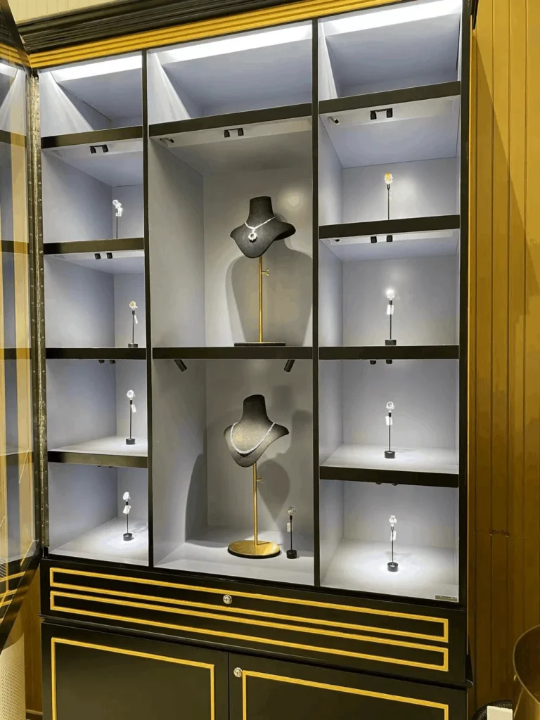 Where Do Magnetic Track Systems Fit Into OEM Track Lighting?